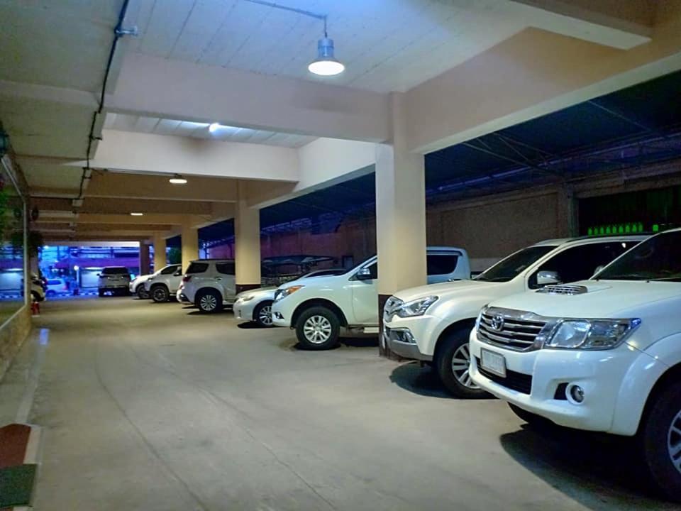 Submukda Phoomplace Hotel Mukdahan Exteriér fotografie