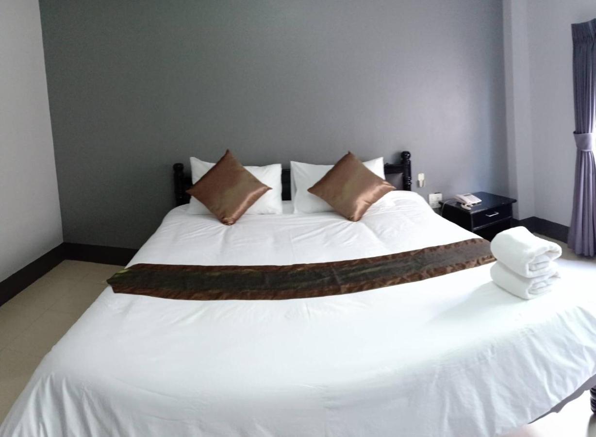 Submukda Phoomplace Hotel Mukdahan Exteriér fotografie