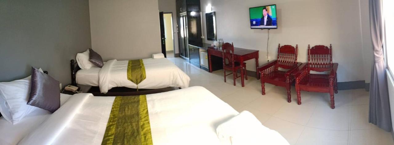 Submukda Phoomplace Hotel Mukdahan Exteriér fotografie