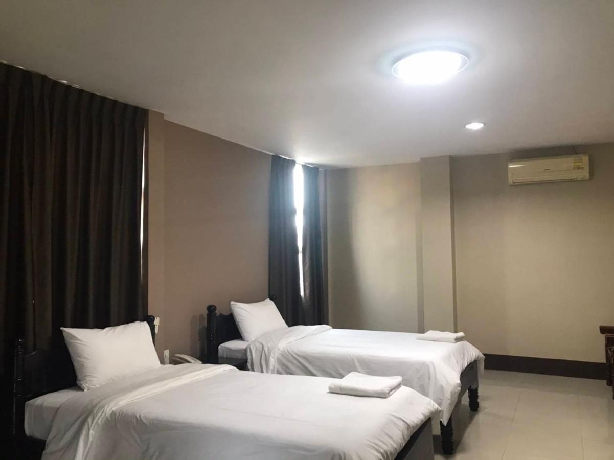 Submukda Phoomplace Hotel Mukdahan Exteriér fotografie